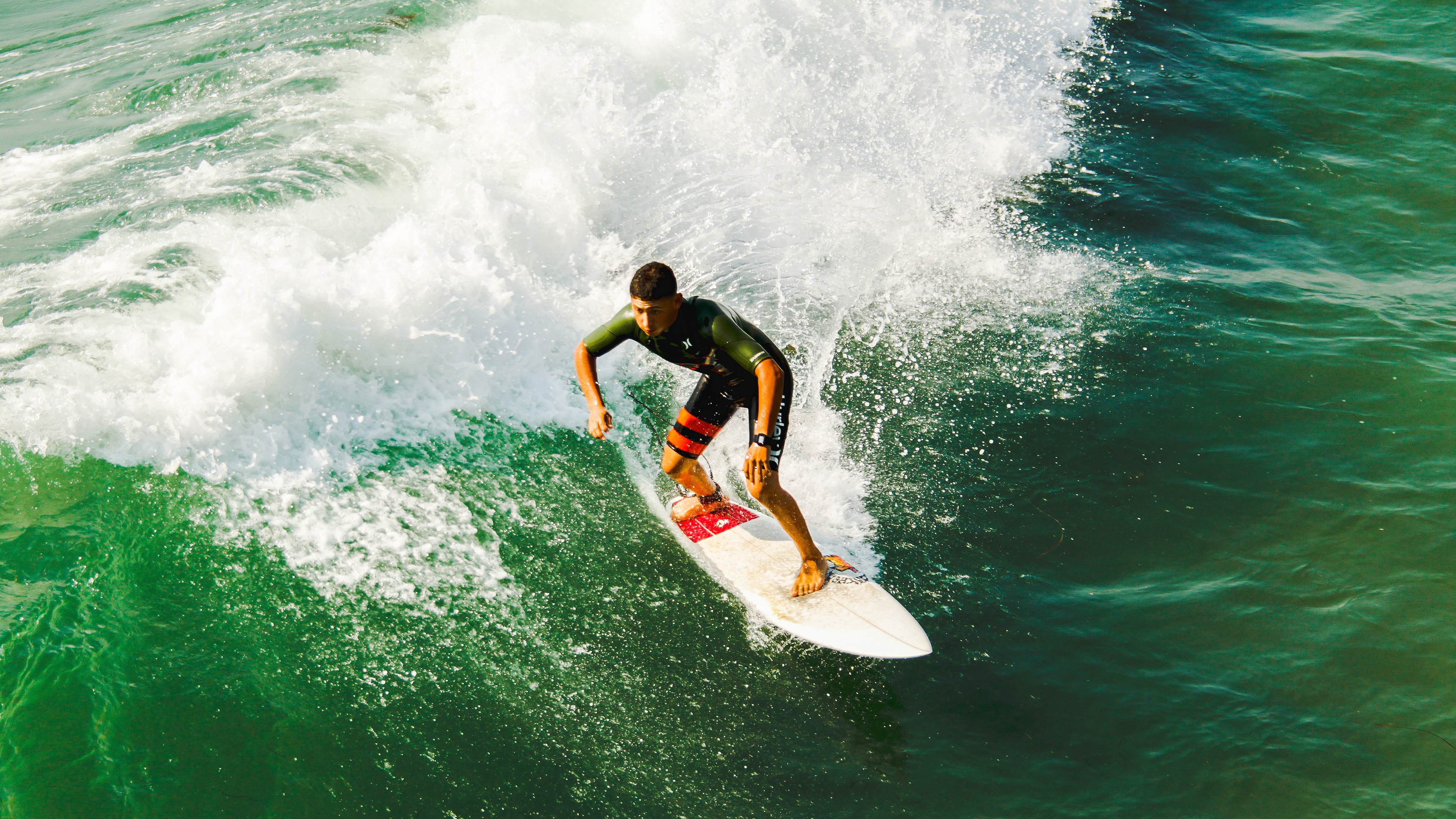 _运动气球节：色彩缤纷的速度之旅_，运动气球怎么打气